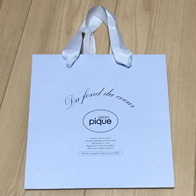 gelato pique - ジェラピケ*紙袋の通販 by 全品送込*yura'shop gelato pique - ジェラピケ*紙袋の通販 by 全品送込*yura'shop