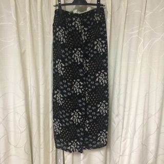 ダブルクローゼット(w closet)のダブルクローゼット 花柄ワイドパンツ(カジュアルパンツ)