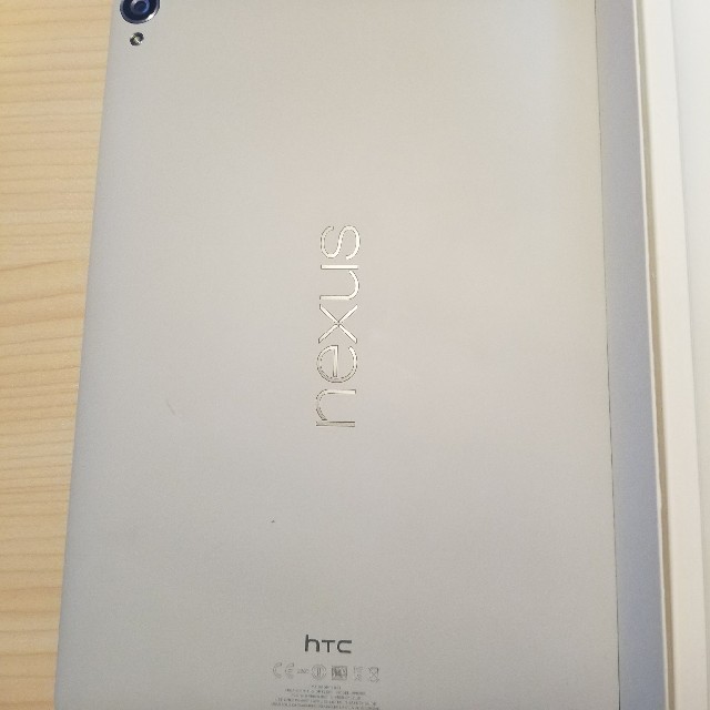 HTC(ハリウッドトレーディングカンパニー)のきむ様取り置き　nexus9 ルナーホワイト 32GB スマホ/家電/カメラのPC/タブレット(タブレット)の商品写真