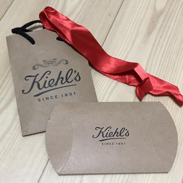 Kiehl's(キールズ)のキールズ＊ラッピングセット インテリア/住まい/日用品のオフィス用品(ラッピング/包装)の商品写真