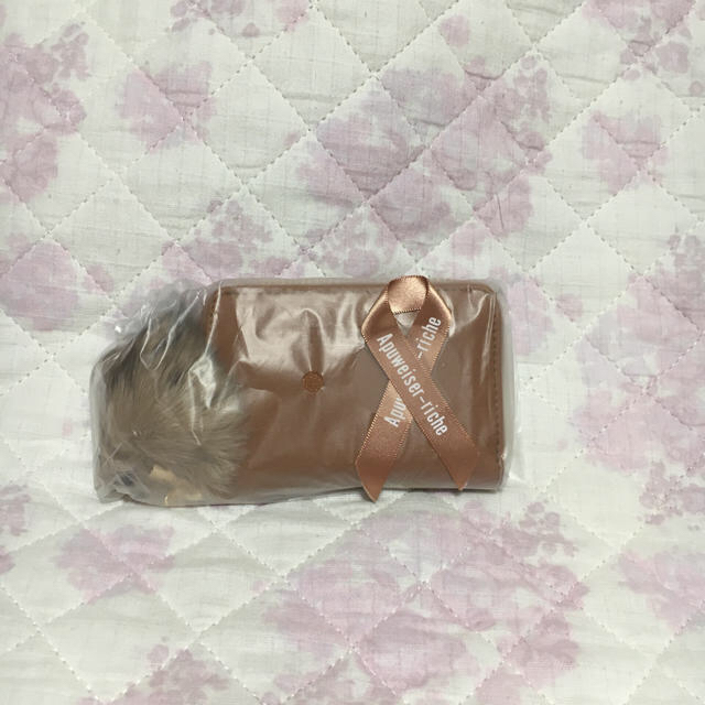 Apuweiser-riche(アプワイザーリッシェ)の『新品・未開封』ウォレットケース レディースのファッション小物(財布)の商品写真