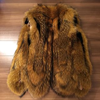【残りわずか】ジャケット/アウター超美品 定価40万円 フォックス(キツネ)毛皮 リアルファー コート