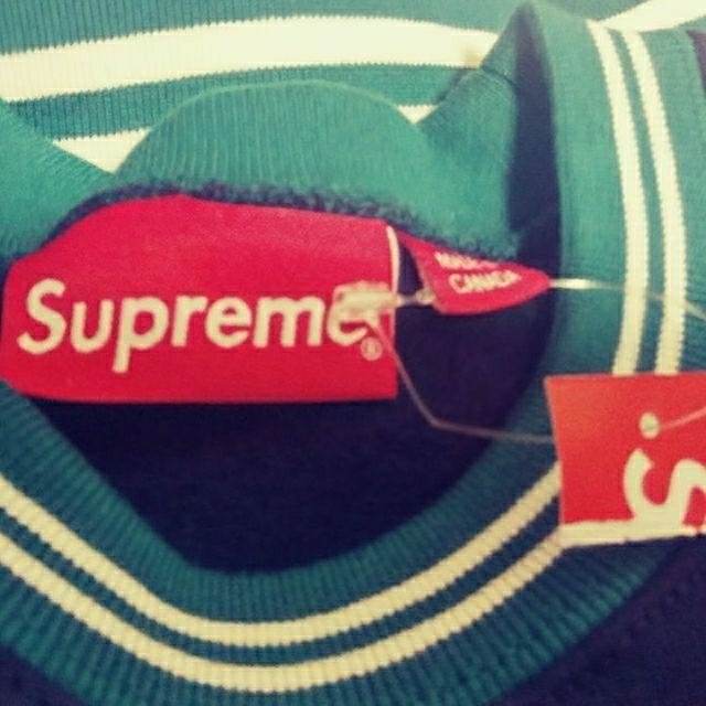 Supreme(シュプリーム)の2017A/W　Team Crewneck  チームクルーネック supreme メンズのトップス(スウェット)の商品写真