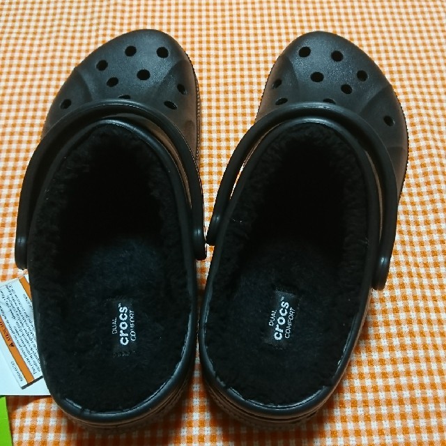 crocs(クロックス)のにょっき様専用 クロックス winter clog ブラック&ブラック メンズの靴/シューズ(サンダル)の商品写真