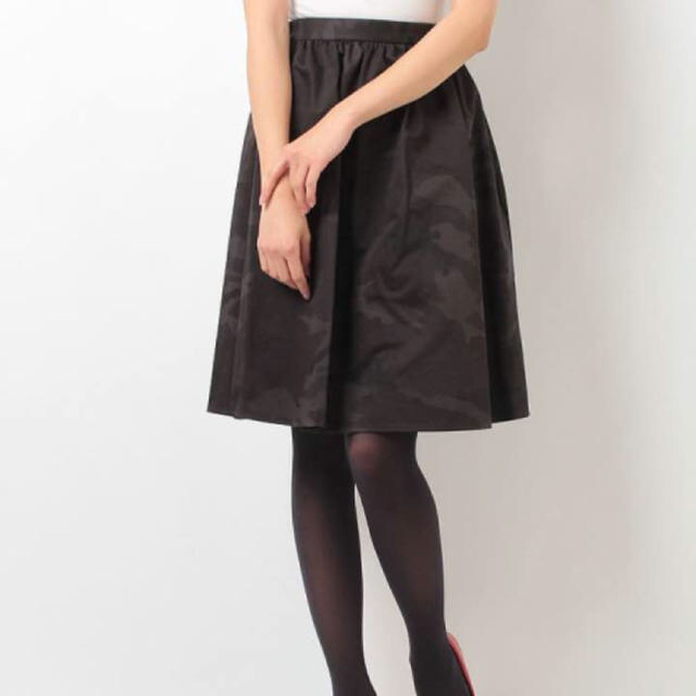 URBAN RESEARCH DOORS(アーバンリサーチドアーズ)のアーバンリサーチドアーズ カモフラコットンギャザースカート レディースのスカート(ひざ丈スカート)の商品写真