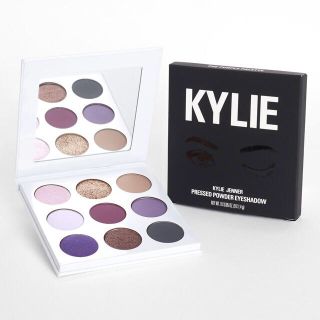 カイリーコスメティックス(Kylie Cosmetics)のKylie Cosmetics /The Purple Palette(アイシャドウ)