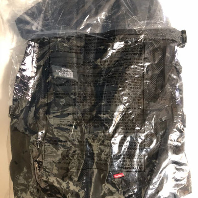 Supreme(シュプリーム)のSupreme The North Face バックパック メンズのバッグ(その他)の商品写真