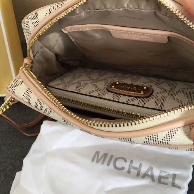 Michael Kors(マイケルコース)のマイケルコース ポシェット MICHAEL KORSバッグ　ショルダーバッグ レディースのバッグ(ショルダーバッグ)の商品写真