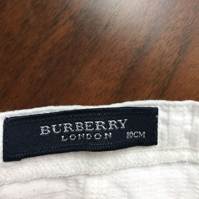 BURBERRY(バーバリー)の専用 キッズ/ベビー/マタニティのベビー服(~85cm)(パンツ)の商品写真