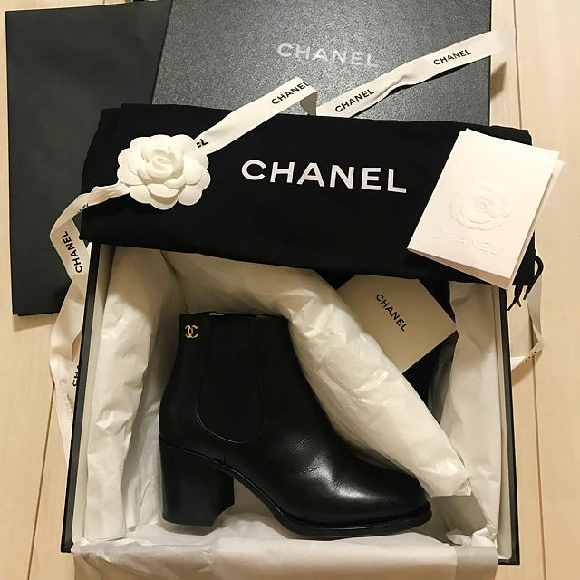 25日までお値下げ✨シャネルCHANELショートブーツ23cm 25日までお値下げ✨シャネルCHANELショートブーツ23cm