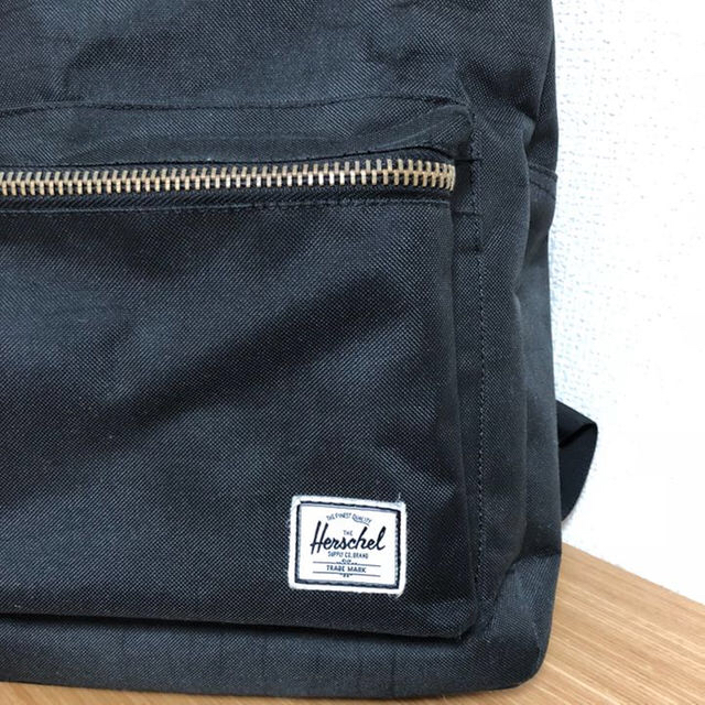 HERSCHEL(ハーシェル)のHerschel ハーシェル リュック バッグ 黒 赤 ブラック レッド 美品 レディースのバッグ(リュック/バックパック)の商品写真