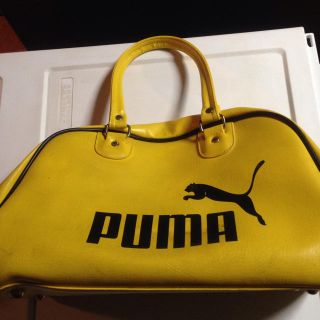 PUMA - プーマ レトロスポーツバッグの通販 by リサクラ shop ...