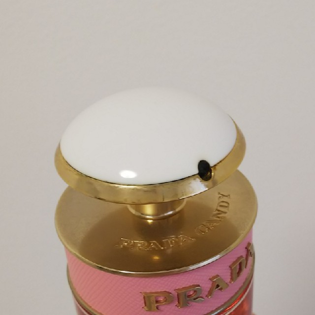 PRADA(プラダ)のPRADA＊CANDY 50ml コスメ/美容の香水(香水(女性用))の商品写真