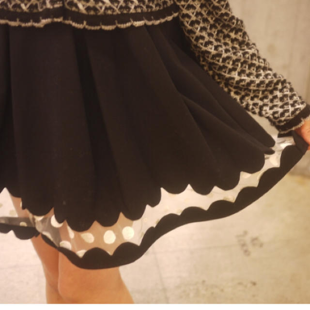Honey mi Honey(ハニーミーハニー)のドットスカラップスカート レディースのスカート(ひざ丈スカート)の商品写真