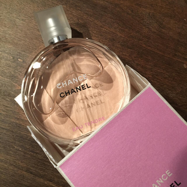 CHANEL(シャネル)のCHANEL チャンス 100ml コスメ/美容の香水(香水(女性用))の商品写真