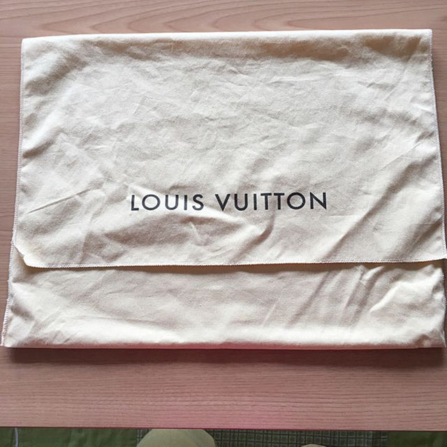 LOUIS VUITTON(ルイヴィトン)のヴィトン・保存袋 送料込み❗️ レディースのバッグ(その他)の商品写真