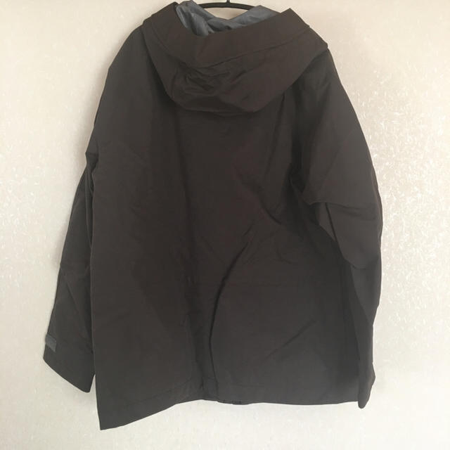 UNIQLO(ユニクロ)の新品未使用 ☺︎ ユニクロユー ブロックテックパーカー S OLIVE メンズのジャケット/アウター(マウンテンパーカー)の商品写真