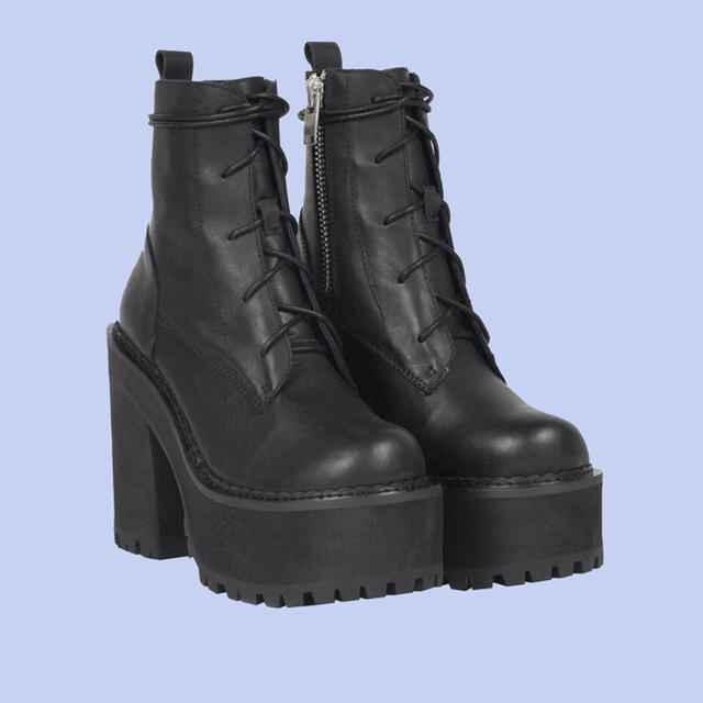 UNIF(ユニフ)のUNIF CHOKE BOOT SIZE7 23cm レディースの靴/シューズ(ブーツ)の商品写真