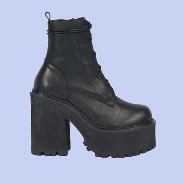 UNIF(ユニフ)のUNIF CHOKE BOOT SIZE7 23cm レディースの靴/シューズ(ブーツ)の商品写真