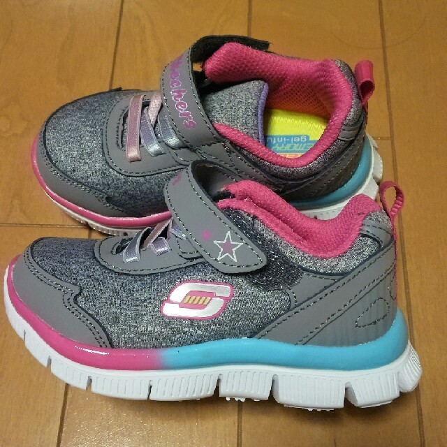 SKECHERS(スケッチャーズ)の#緊急　値下げ　スケッチャーズ スニーカー12㎝ キッズ/ベビー/マタニティのキッズ靴/シューズ(15cm~)(スニーカー)の商品写真