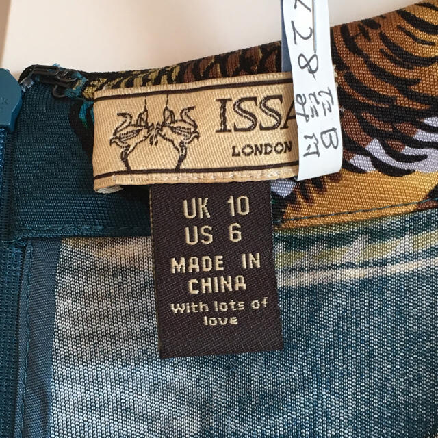 Issa London(イッサロンドン)のISSA London ワンピース レディースのワンピース(ひざ丈ワンピース)の商品写真