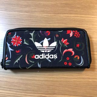 アディダス(adidas)のadidas 長財布 花柄(財布)