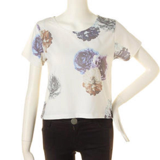 MURUA(ムルーア)のMURUA フラワープリントTシャツ レディースのトップス(Tシャツ(半袖/袖なし))の商品写真