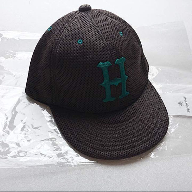 【新品】レア‼️HIGH-LIGHT CAVALET cap メンズの帽子(その他)の商品写真