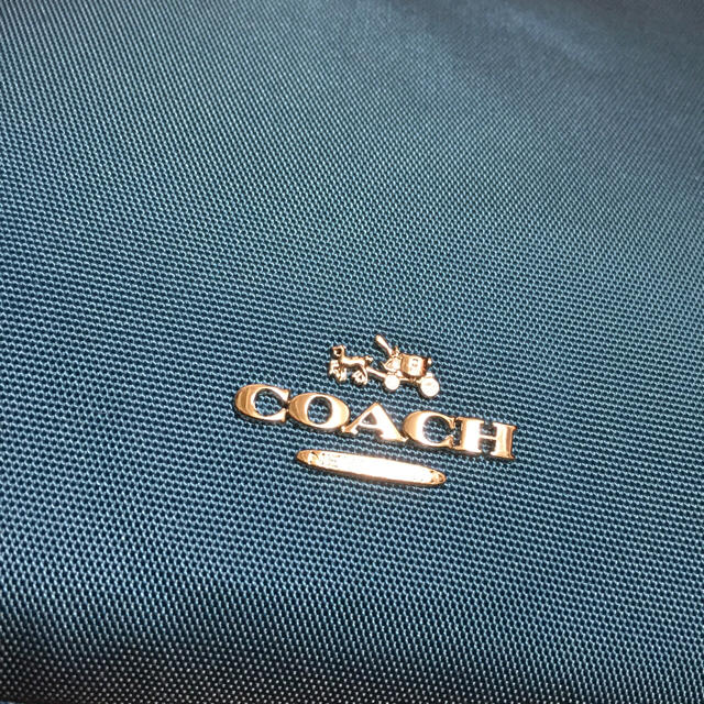COACH(コーチ)の美品  COACH ブルー⭐️ぺちゃんこショルダーバッグ レディースのバッグ(ショルダーバッグ)の商品写真