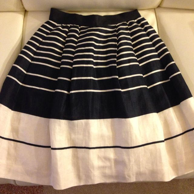 TOMORROWLAND(トゥモローランド)のギャザースカート レディースのスカート(ひざ丈スカート)の商品写真