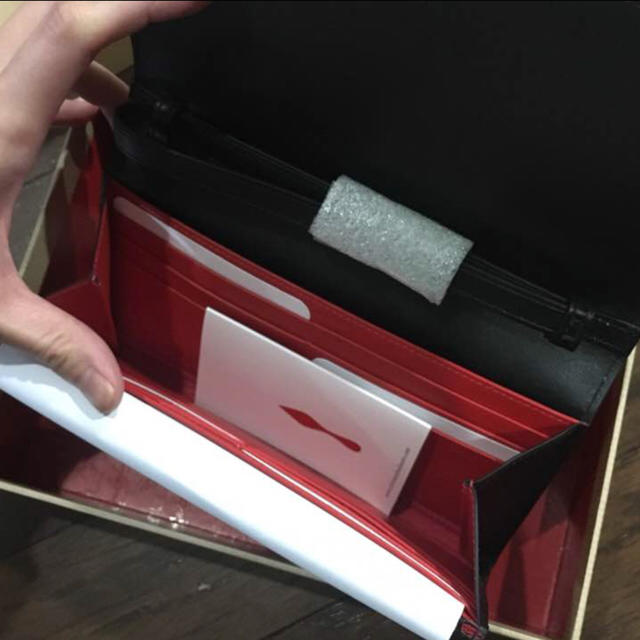 新品未使用 ルブタン 定番 財布 黒 ハワイ購入 新品未使用 ルブタン 定番 財布 黒 ハワイ購入