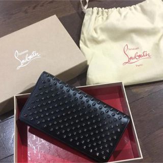 最終値下げChristian Louboutin ハワイ柄 長財布 ハワイで購入