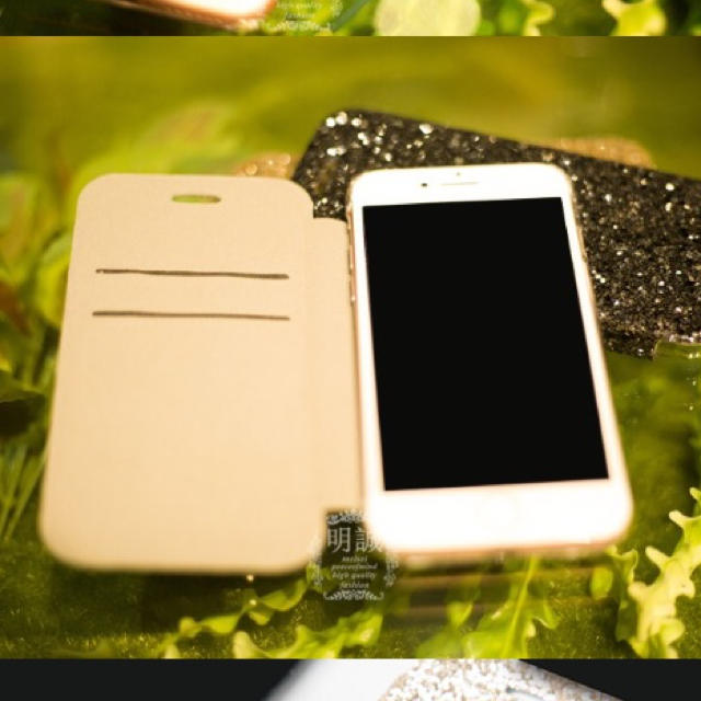 キラキラ iPhoneケース スマホ/家電/カメラのスマホアクセサリー(iPhoneケース)の商品写真