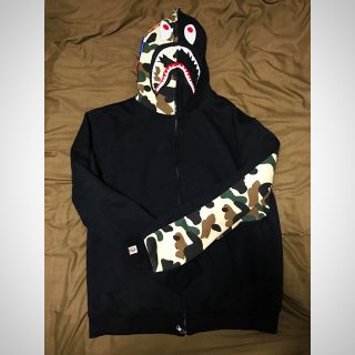 アベイシングエイプ(A BATHING APE)のa bathing ape シャークパーカー(パーカー)