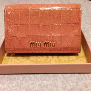 ミュウミュウ(miumiu)のmiumiu🍀カードケース(名刺入れ/定期入れ)