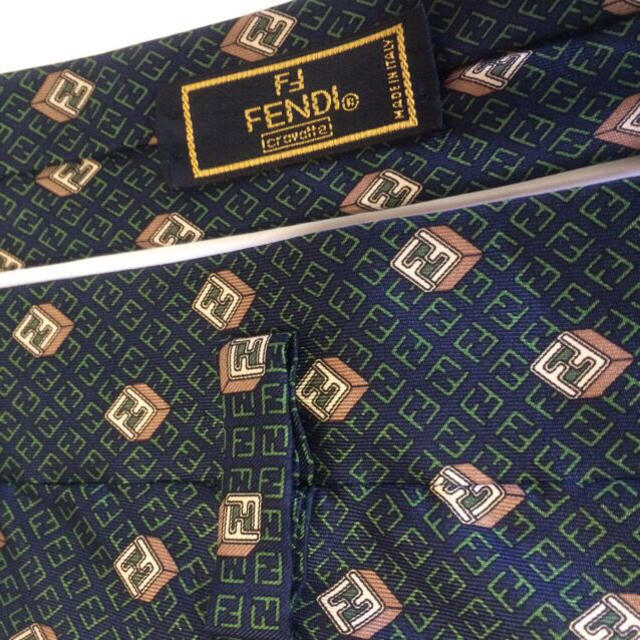 FENDI(フェンディ)のcosmosさま専用FENDIネクタイ レディースのファッション小物(ネクタイ)の商品写真