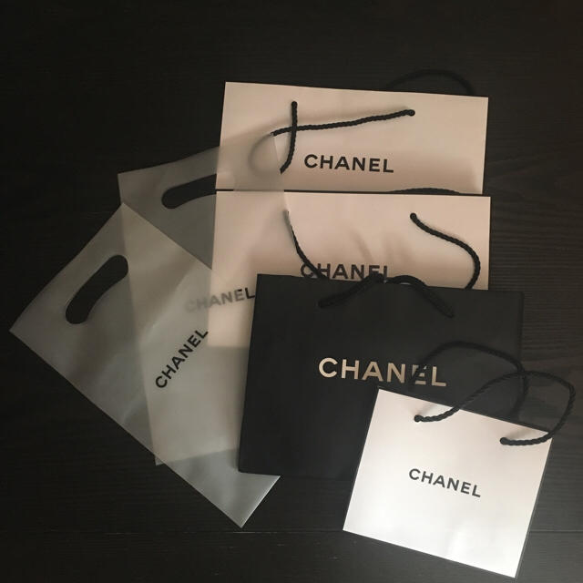 CHANEL(シャネル)の【ギフトに★】CHANELショッパー レディースのバッグ(ショップ袋)の商品写真