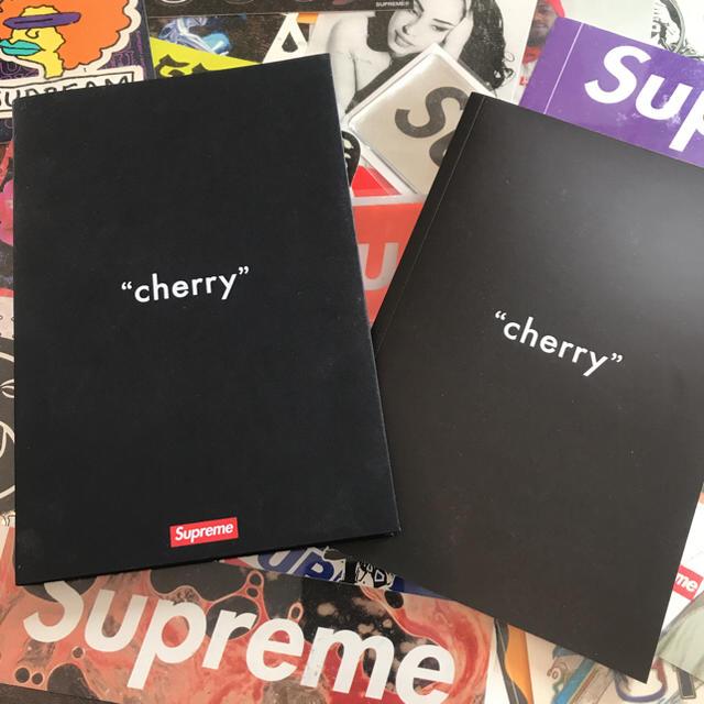 Supreme(シュプリーム)の値下げ交渉可Supreme SS14 "Cherry" DVD メンズのアクセサリー(その他)の商品写真