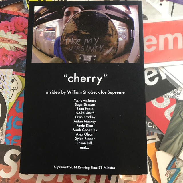 Supreme(シュプリーム)の値下げ交渉可Supreme SS14 "Cherry" DVD メンズのアクセサリー(その他)の商品写真