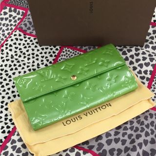 ルイヴィトン(LOUIS VUITTON)の#minmi様専用ルイヴィトンヴェルニ、イエローグリーン！(財布)