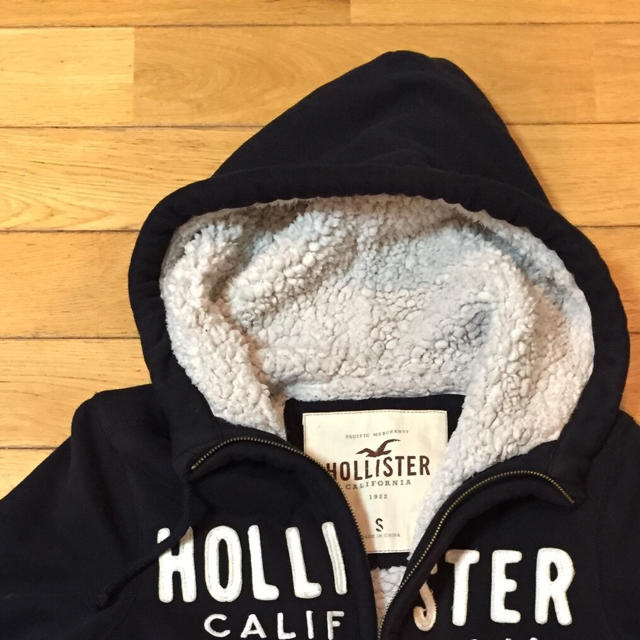 Hollister(ホリスター)のやよよさん 専用 フォリスター  160cm ボアパーカー メンズのトップス(パーカー)の商品写真