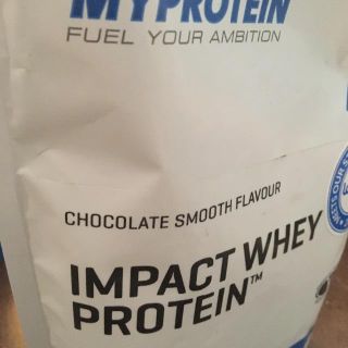 マイプロテイン(MYPROTEIN)のチョコレート スムーズ味 250g、ストロベリークリーム 5kg(プロテイン)