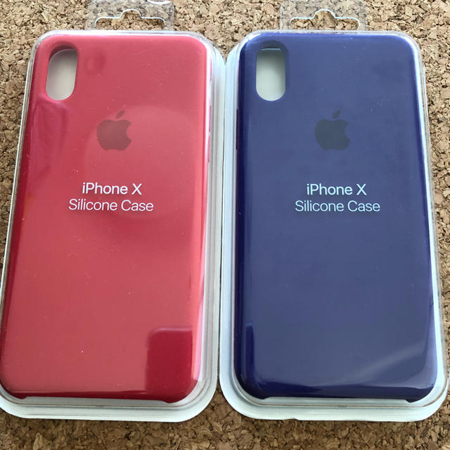 Apple(アップル)のiPhone X 純正シリコーンケース ウルトラバイオレット レッド 新品未使用 スマホ/家電/カメラのスマホアクセサリー(iPhoneケース)の商品写真