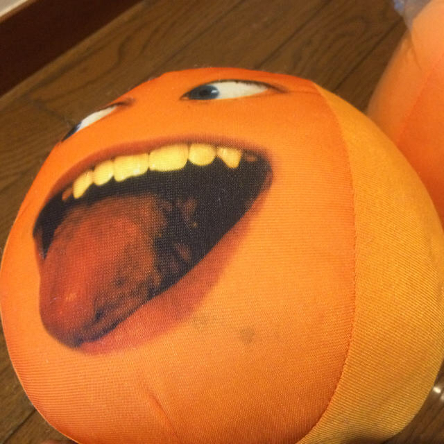 ＡＮＮＯＹＩＮＧ ＯＲＡＮＧＥ ～アノーイングオレンジ うざいオレンジ エンタメ/ホビーのおもちゃ/ぬいぐるみ(ぬいぐるみ)の商品写真