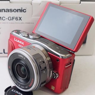 パナソニック(Panasonic)の★自撮り&Wi-Fi搭載★Panasonic LUMIX GF6 レンズセット(ミラーレス一眼)