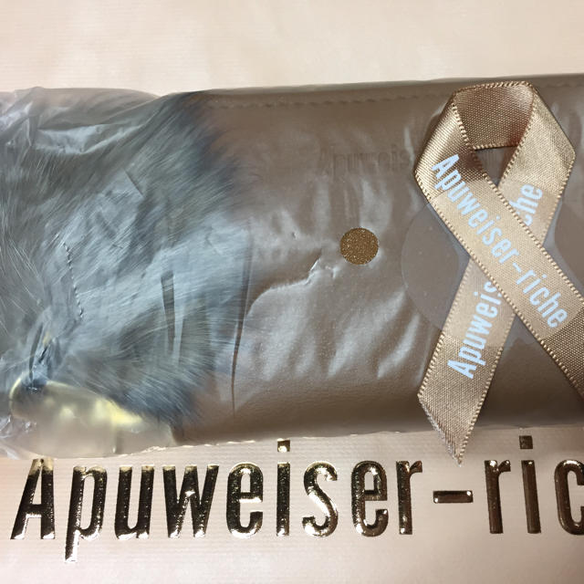 Apuweiser-riche(アプワイザーリッシェ)の新品 アプワイザー 財布 ミニ 今期 新作 秋冬 ファー レディースのファッション小物(財布)の商品写真
