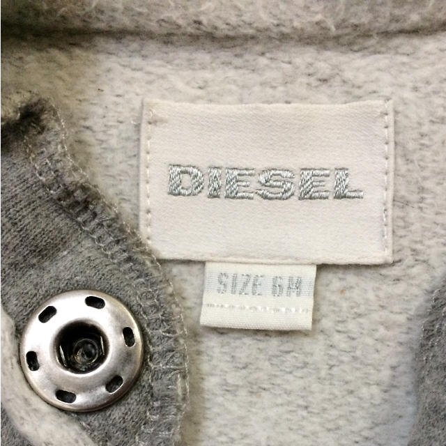 DIESEL(ディーゼル)のミルクック様専用！DIESELジップアップトレーナー キッズ/ベビー/マタニティのベビー服(~85cm)(トレーナー)の商品写真