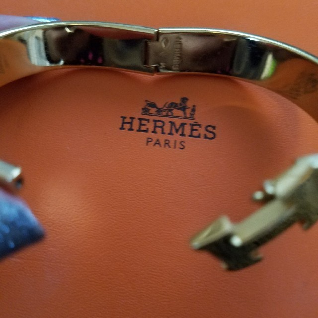 Hermes(エルメス)のHERMES★バングル レディースのアクセサリー(ブレスレット/バングル)の商品写真