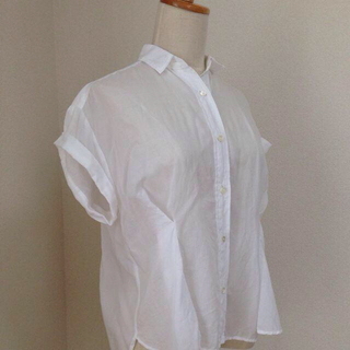 アメリカンラグシー(AMERICAN RAG CIE)のシンプル☆白シャツ(シャツ/ブラウス(半袖/袖なし))