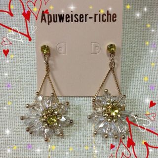 アプワイザーリッシェ(Apuweiser-riche)の♡アプ クリスタルフラワーピアス♡(ピアス)